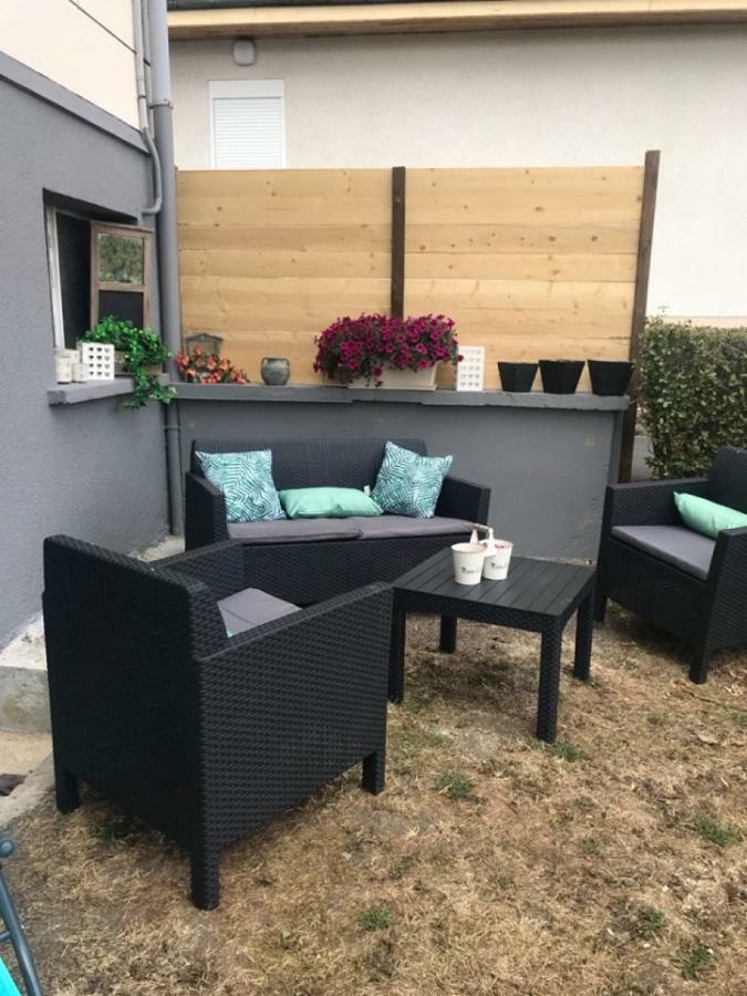 Belle-Vue Vila Givet Exterior foto